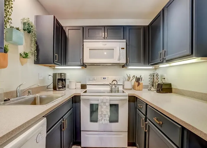 Private Condo Steps From Ski Lift Minutes To Lake
