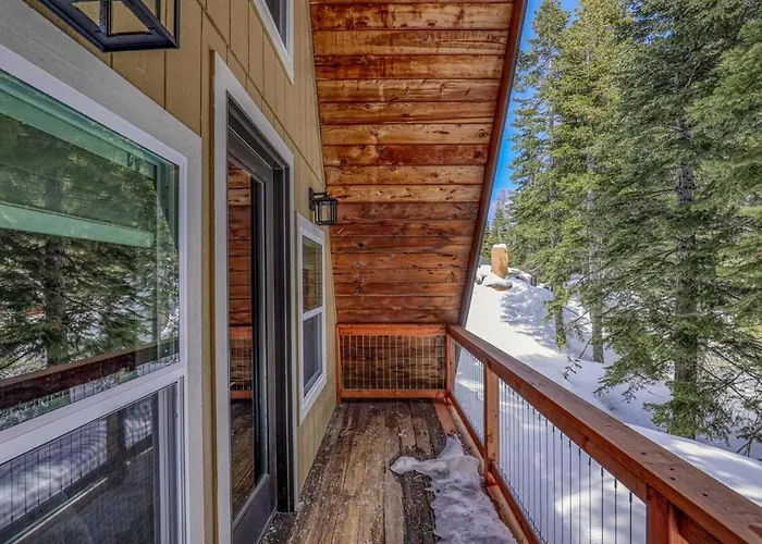 Rustic And Modern 3Bdr Tahoe Cabin